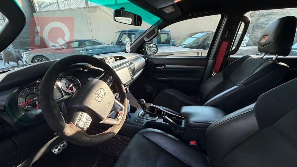 https://cdn.iqcars.io71863d4a-a322-4c97-b275-7765f28ea5ab_3.jpg